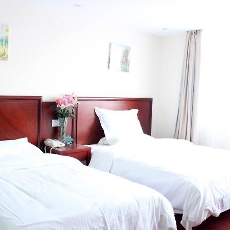 Greentree Inn Shandong Qingdao Wuyishan Road Jiashike Shopping Center Business Hotel Esterno foto