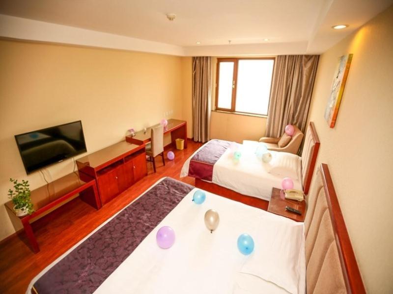 Greentree Inn Shandong Qingdao Wuyishan Road Jiashike Shopping Center Business Hotel Esterno foto