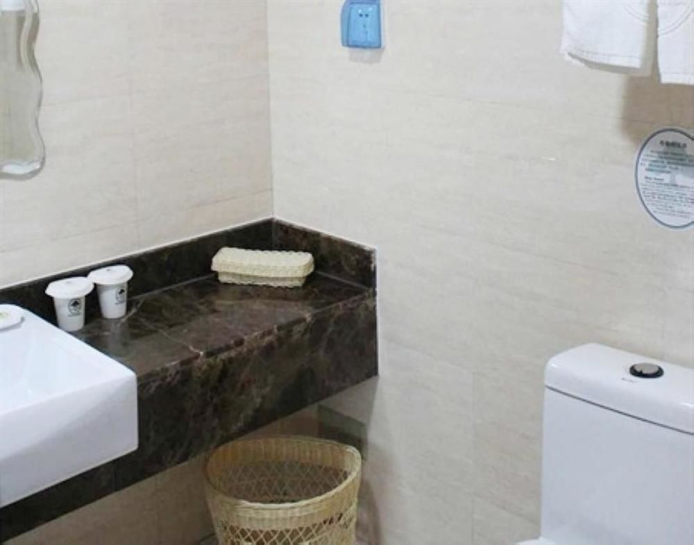 Greentree Inn Shandong Qingdao Wuyishan Road Jiashike Shopping Center Business Hotel Esterno foto