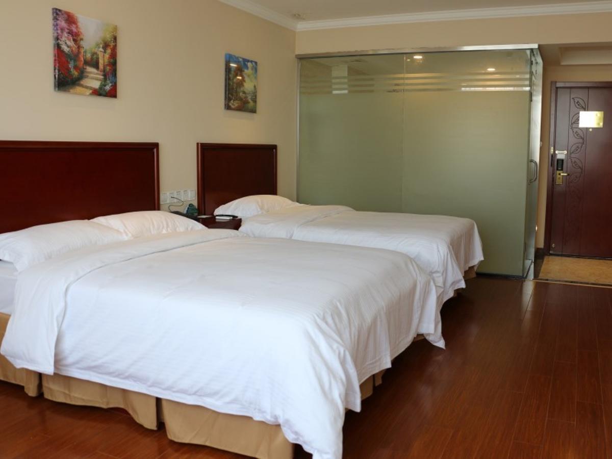 Greentree Inn Shandong Qingdao Wuyishan Road Jiashike Shopping Center Business Hotel Esterno foto