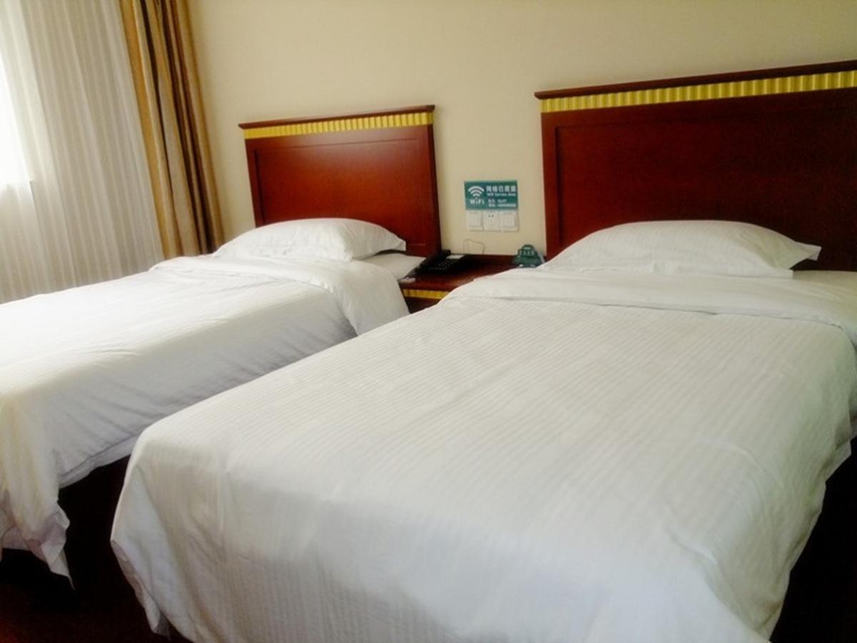 Greentree Inn Shandong Qingdao Wuyishan Road Jiashike Shopping Center Business Hotel Esterno foto